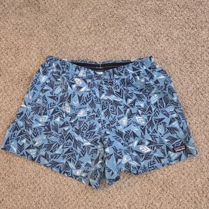 Patagonia Baggies Shorts Womens Small Aztec Print Size SmalI 5"‎ Inseam